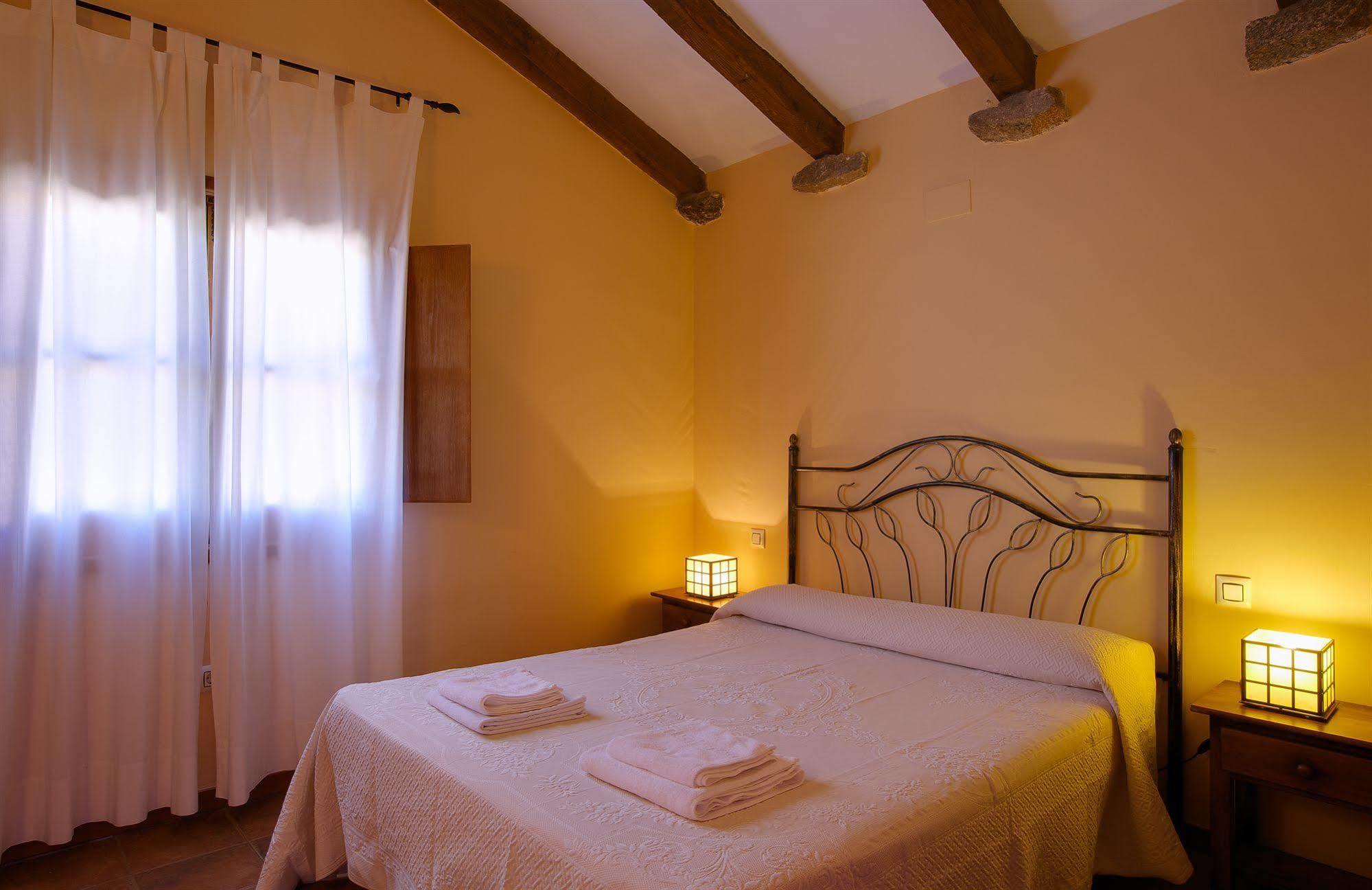 Aroma De Primavera En Casas Rurales Acebuche Casas del Monte ภายนอก รูปภาพ